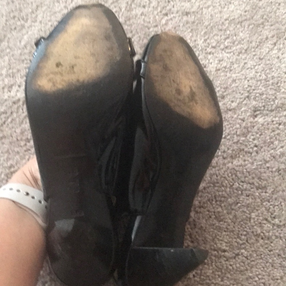 Black Patent Slingback Heels - Picture 5 of 5